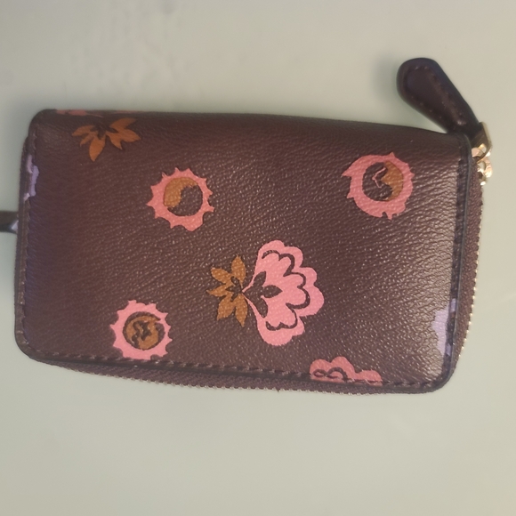 COACH Floral Printed Zip Wallet in Dark Purple - Picture 3 of 4